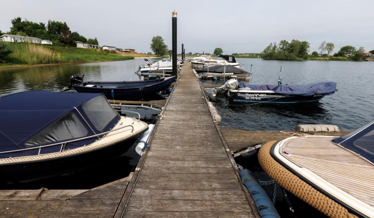Op-Andel Cool Huisje Aan De Maas 빌라 외부 사진